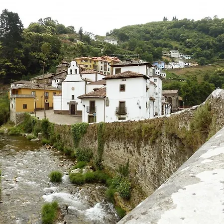 Hotel Los Nogales