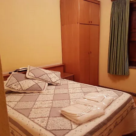 Hotel Los Nogales *