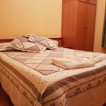 Hotel Los Nogales *